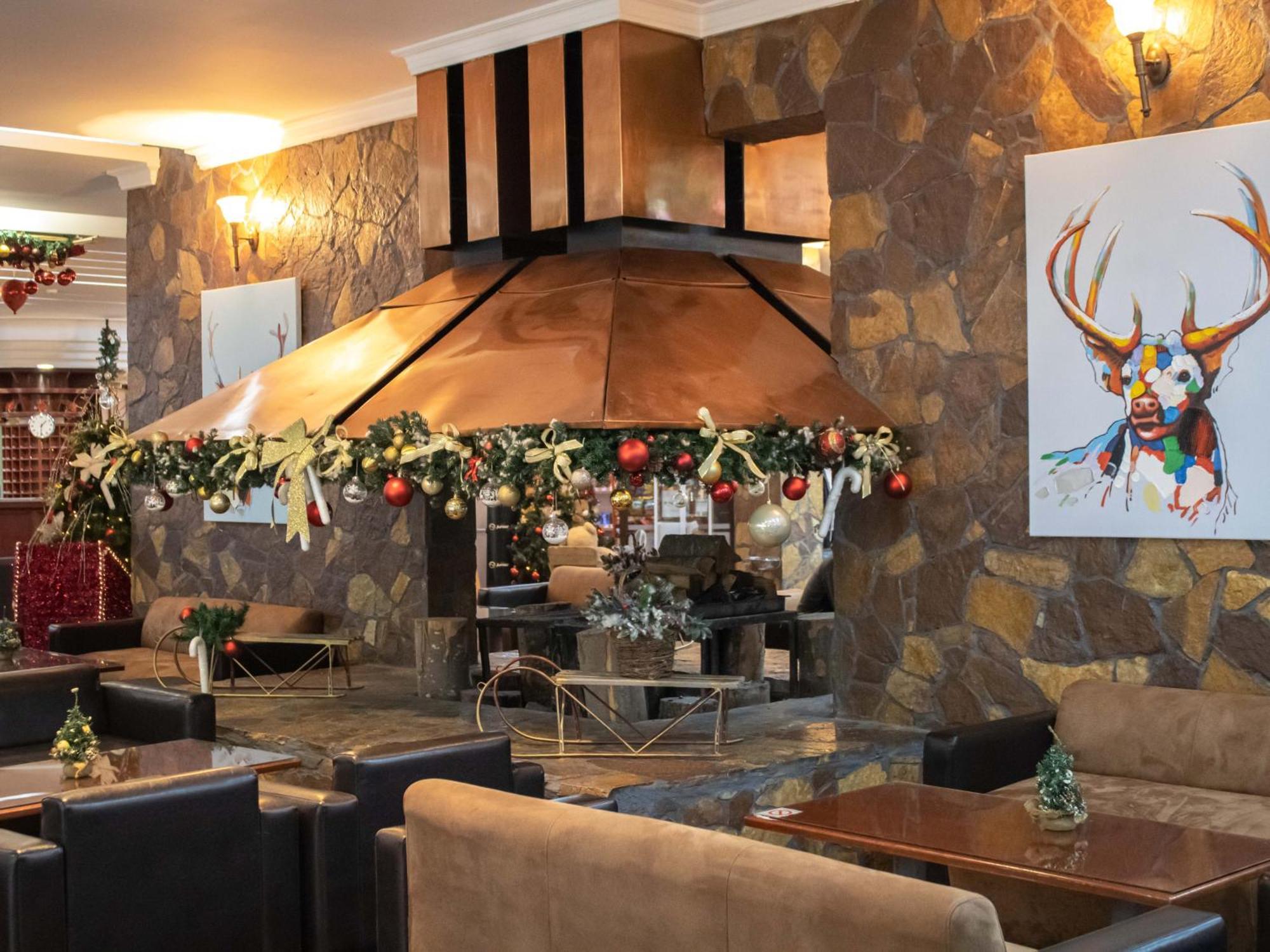 קופאוניק Hotel Junior מראה חיצוני תמונה