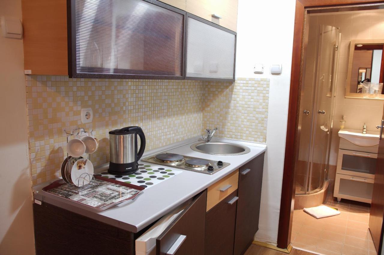 קופאוניק Hotel Junior מראה חיצוני תמונה